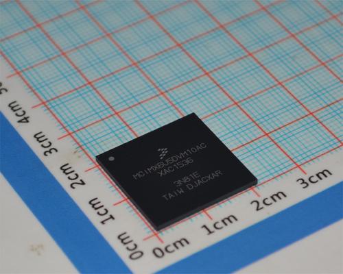 MCIMX6U5DVM10AC i.MX 6UltraLite 800MHz Cortex-A7 MPU 128KB L2 कैश 624-MAPBGA (21x21) -40°C से +105°C औद्योगिक IoT अनुकूलित