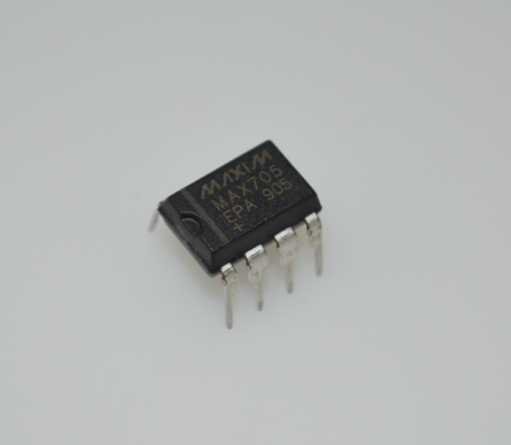 MAX705EPA माइक्रोप्रोसेसर पर्यवेक्षक 4.65V थ्रेशोल्ड 200ms रीसेट पल्स 5V आपूर्ति DIP-8 -40°C से +85°C