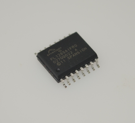 S25FL128SAGMFIR01 128Mb SPI NOR फ्लैश 104MHz क्लॉक 100K मिटाने चक्र 20 वर्ष डेटा भंडारण 2.7-3.6V SOIC-16 -40°C से +85°C