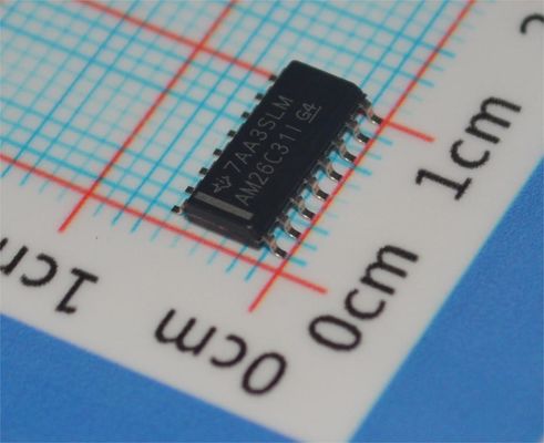 AM26C31IDR 3V-5.5V RS-422 ड्राइवर 32Mbps ±15kV ESD 8ns स्क्यू SOIC-16 -40°C से +85°C