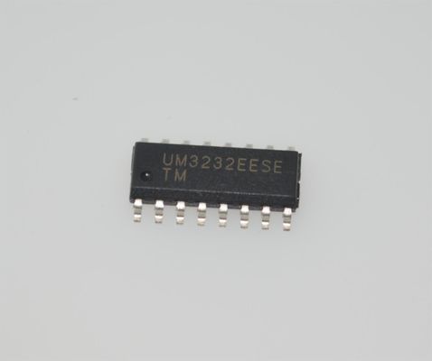 UM3232EESE 3V-5.5V RS-232 ट्रांससीवर 1Mbps 2Tx/2Rx ±15kV ESD SOIC-16 -40°C से +85°C