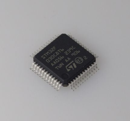 STM32F030C8T6 48MHz कॉर्टेक्स-एम0 MCU 64KB फ्लैश 8KB रैम 12-बिट एडीसी कम लागत 5V सहिष्णु 37 GPIOs और मजबूत एम्बेडेड डिजाइन के लिए व्यापक तापमान रेंज