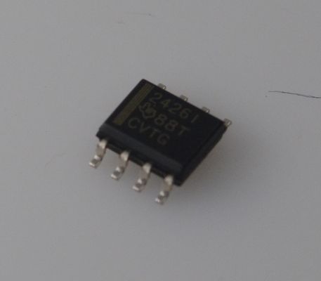 TLE2426IDR सटीक वर्चुअल ग्राउंड रेफरेंस IC ±0.05% सटीकता के साथ 1mA आउटपुट 1.4V से 40V वाइड इनपुट लो TC (35ppm/°C) और सिंगल-सप्लाई सिस्टम के लिए शॉर्ट-सर्किट सुरक्षा