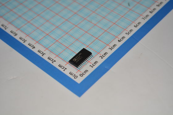 AD7712ARZ 24-बिट Σ-Δ एडीसी कम शोर के साथ ऑन-चिप पीजीए 5 वी / 3 वी ऑपरेशन उच्च सटीकता लचीला फ़िल्टरिंग और कम शक्ति के साथ सटीक संवेदन के लिए