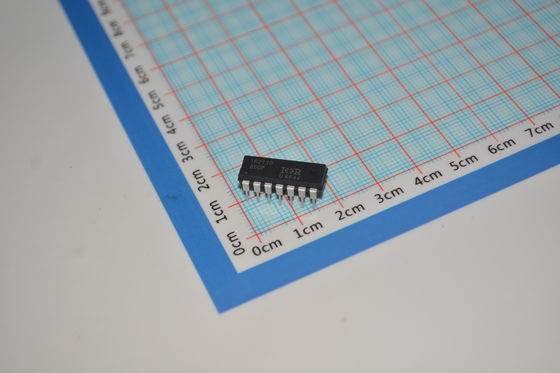 IR2110PBF उच्च/निम्न साइड ड्राइवर, 600V रेटिंग, 2.5A पीक आउटपुट, 10V-20V आपूर्ति, 120ns स्विचिंग, UVLO सुरक्षा और कॉम्पैक्ट PDIP पैकेज