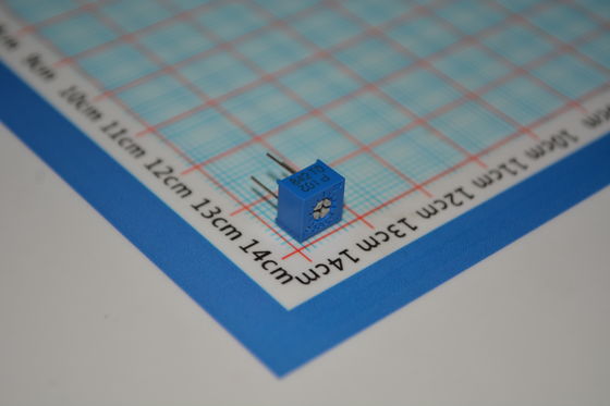 3362P-1-102LF ट्रिमपॉट 1kΩ 10-टर्न प्रेसिजन पोटेंशियोमीटर ±10% टॉलरेंस थ्रू-होल माउंट सरमेट एलिमेंट विश्वसनीय समायोज्यता अंशांकन और सर्किट ट्यूनिंग के लिए आदर्श