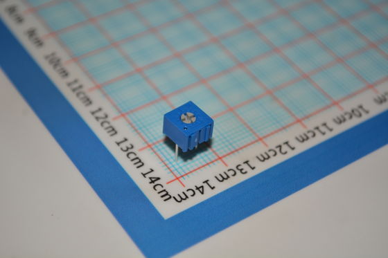 3362P-1-102LF ट्रिमपॉट 1kΩ 10-टर्न प्रेसिजन पोटेंशियोमीटर ±10% टॉलरेंस थ्रू-होल माउंट सरमेट एलिमेंट विश्वसनीय समायोज्यता अंशांकन और सर्किट ट्यूनिंग के लिए आदर्श