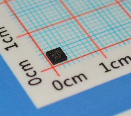 LTC3454EDD#PBF उच्च दक्षता 1.5A बक-बूस्ट कनवर्टर 2.7-5.5V इनपुट के साथ 92% पीक दक्षता I2C नियंत्रण कम शोर 2.5μA बंद और छोटे 3 मिमी x 3 मिमी DFN पैकेज