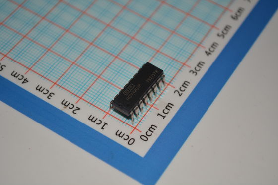 RCV420JP प्रेसिजन 4-20mA लूप-संचालित रिसीवर 0.1% सटीकता वोल्टेज आउटपुट ऑन-चिप संदर्भ अल्ट्रा-लो बहाव और शोर मजबूत औद्योगिक प्रणालियों के लिए