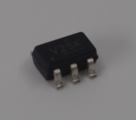 SN74CBTLV1G125DBVR 1-चैनल लो-वोल्टेज बस स्विच <5Ω ऑन स्टेट प्रतिरोध 3.3V/2.5V ऑपरेशन 0-5V लेवल ट्रांसलेशन अल्ट्रा-लो पावर 10ns स्पीड SOT-23-5 पैकेज गर्म सम्मिलन को सक्षम करता है