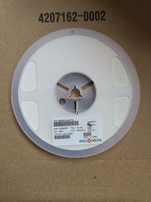 08055D105KAT2A 1µF 25V X7R 0805 सिरेमिक कैपेसिटर 10% सहिष्णुता उच्च कैपेसिटेंस टेप और रील पैकेजिंग AEC-Q200 ऑटोमोटिव अनुप्रयोगों के लिए योग्य