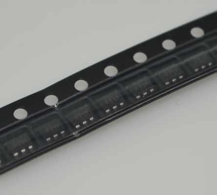 SN74LVC1T45DBVR ऑटो दिशा नियंत्रण के साथ एकल-बिट डबल-आपूर्ति वोल्टेज स्तर ट्रांसलेटर 1.65V से 5.5V हाई स्पीड लो पावर टिनी पैकेज और 32mA आउटपुट ड्राइव