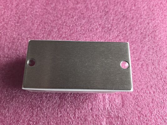 MMG200Q120B6TC 1200V 200A SiC हाफ-ब्रिज मॉड्यूल कम आरडीएस ((ऑन) फास्ट स्विचिंग हाई फ्रीक्वेंसी हाई टेम्प ऑपरेशन कम नुकसान औद्योगिक ग्रेड के लिए पीवी और यूपीएस