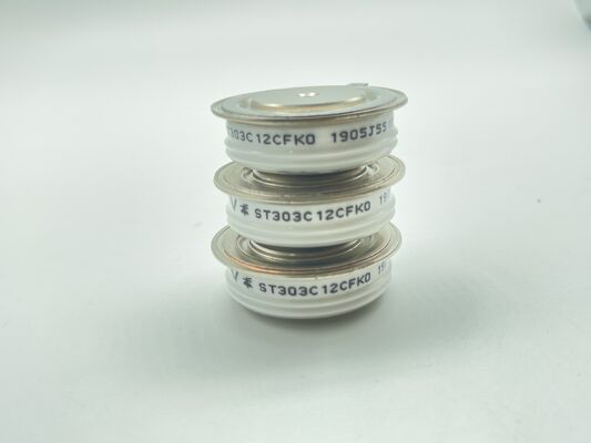 ST303C12CFK0 1200V 300A हाफ-ब्रिज मॉड्यूल कम Vce(sat) कम हानि शॉर्ट सर्किट मजबूती मोटर ड्राइव और औद्योगिक इन्वर्टर के लिए एकीकृत NTC