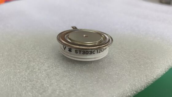 VS-ST303C12CFK0 1200V 300A IGBT मॉड्यूल कम Vce(sat) कम नुकसान उच्च मजबूती एकीकृत NTC औद्योगिक ड्राइव और यूपीएस इन्वर्टर के लिए फास्ट स्विचिंग