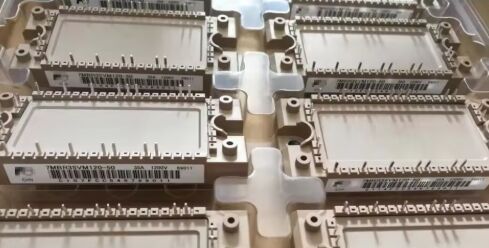 FP25R12KT4 B11 1200V 25A PIM IGBT मॉड्यूल लो स्विचिंग लॉस ट्रेंचस्टॉप IGBT4 इंटीग्रेटेड NTC आइसोलेटेड कॉपर बेसप्लेट 150°C ऑपरेशन प्रेसफिट टेक्नोलॉजी मोटर ड्राइव्स के लिए