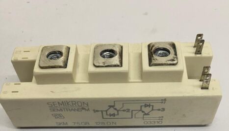 SKM75GB128DN 1200V, 75A डुअल IGBT मॉड्यूल कम VCE ((sat) 1.9V फास्ट स्विचिंग इंटीग्रेटेड डायोड 10μs SC क्षमता SEMITOP2 पैकेज प्रेस-फिट पिन UL ड्राइव और इन्वर्टर के लिए प्रमाणित