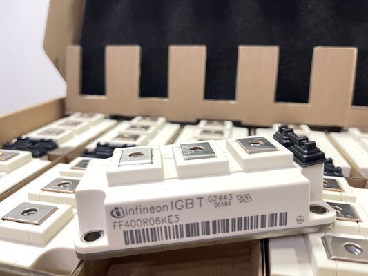FF400R06KE3HOSA1 IGBT मॉड्यूल 600V 400A आधा पुल खाई बंद तकनीक कम VCEsat उच्च गति औद्योगिक ग्रेड