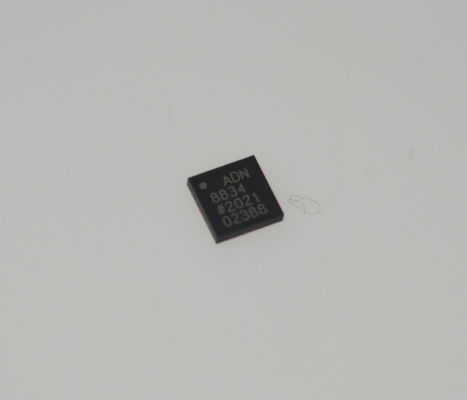 ADN8834ACPZ-R7 3A TEC नियंत्रक ±2.5°C स्थिरता 2.7-5.5V आपूर्ति I2C इंटरफ़ेस LFCSP-32 -40°C से +85°C