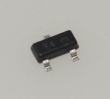 BZX84C15LT3G 15V ज़ेनर SOT-23 225mW कम रिसाव वर्तमान उच्च स्थिरता अधिभार संरक्षण हेलोजन मुक्त टेप और रील पैकेजिंग अंतरिक्ष-प्रतिबंधित पीसीबी के लिए आदर्श