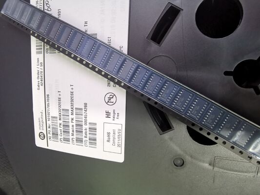 MAX3232ESE+T 3.0V से 5.5V RS-232 ट्रांससीवर 2 ड्राइवर/2 रिसीवर ±15kV ईएसडी सुरक्षा बैटरी संचालित और औद्योगिक प्रणालियों के लिए कम शक्ति 250kbps डेटा दर